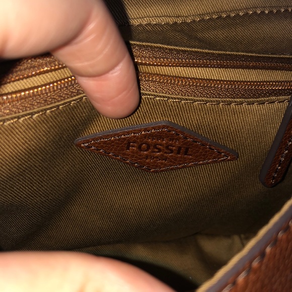 NWOT VINTAGE Fossil Crossbody/Shoulder Bag - Picture 4 of 4